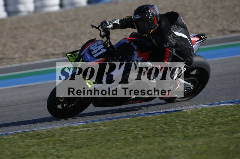 /Archiv-2024/02 29.01.-02.02.2024 Moto Center Thun Jerez/Gruppe gruen-green/641